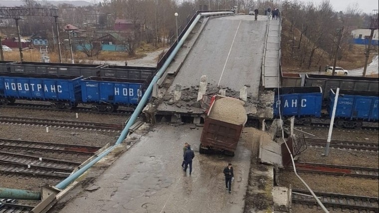 В Амурской области открыли движение по трем путям Транссиба после обрушения моста