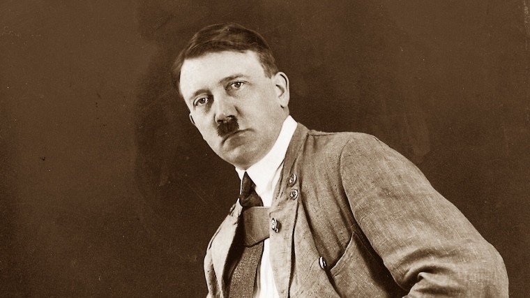 Американские спецслужбы заподозрили Гитлера в бисексуальности